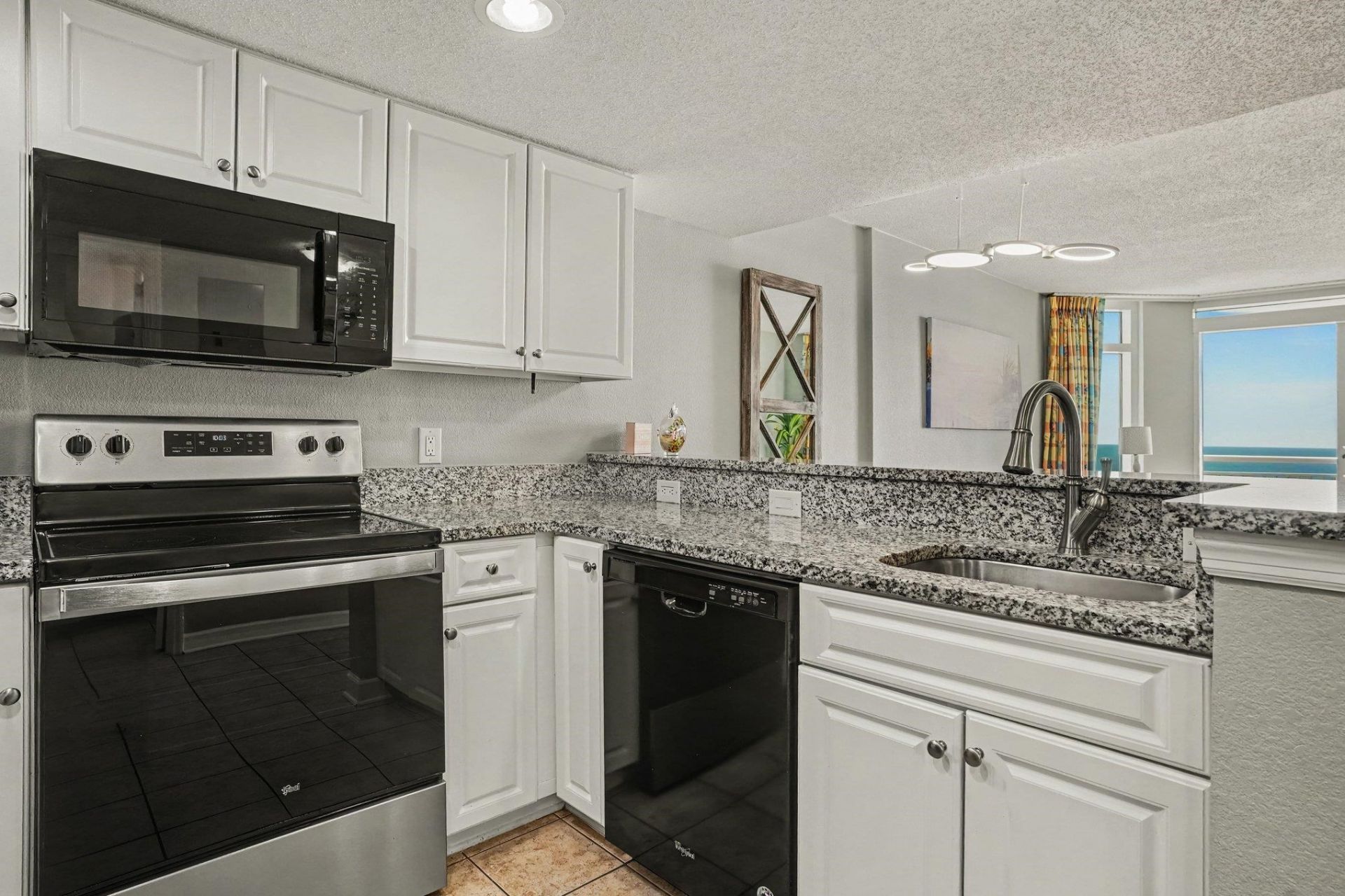 2501 Ocean Blvd. S  Photo 10