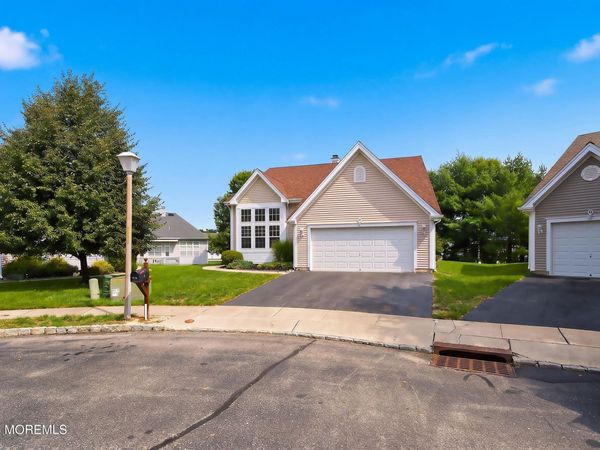 7 Bayou Court, Barnegat, NJ 08005
