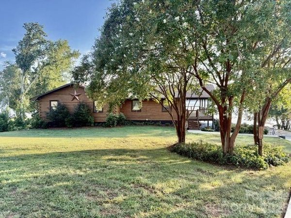 1107 Lake Shore Court , Cherryville, NC 28021