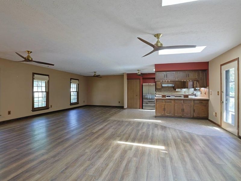 8822 Valley Circle Drive, Florence, KY 41042 Photo 12