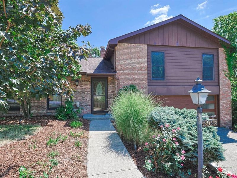 8822 Valley Circle Drive, Florence, KY 41042 Photo 3