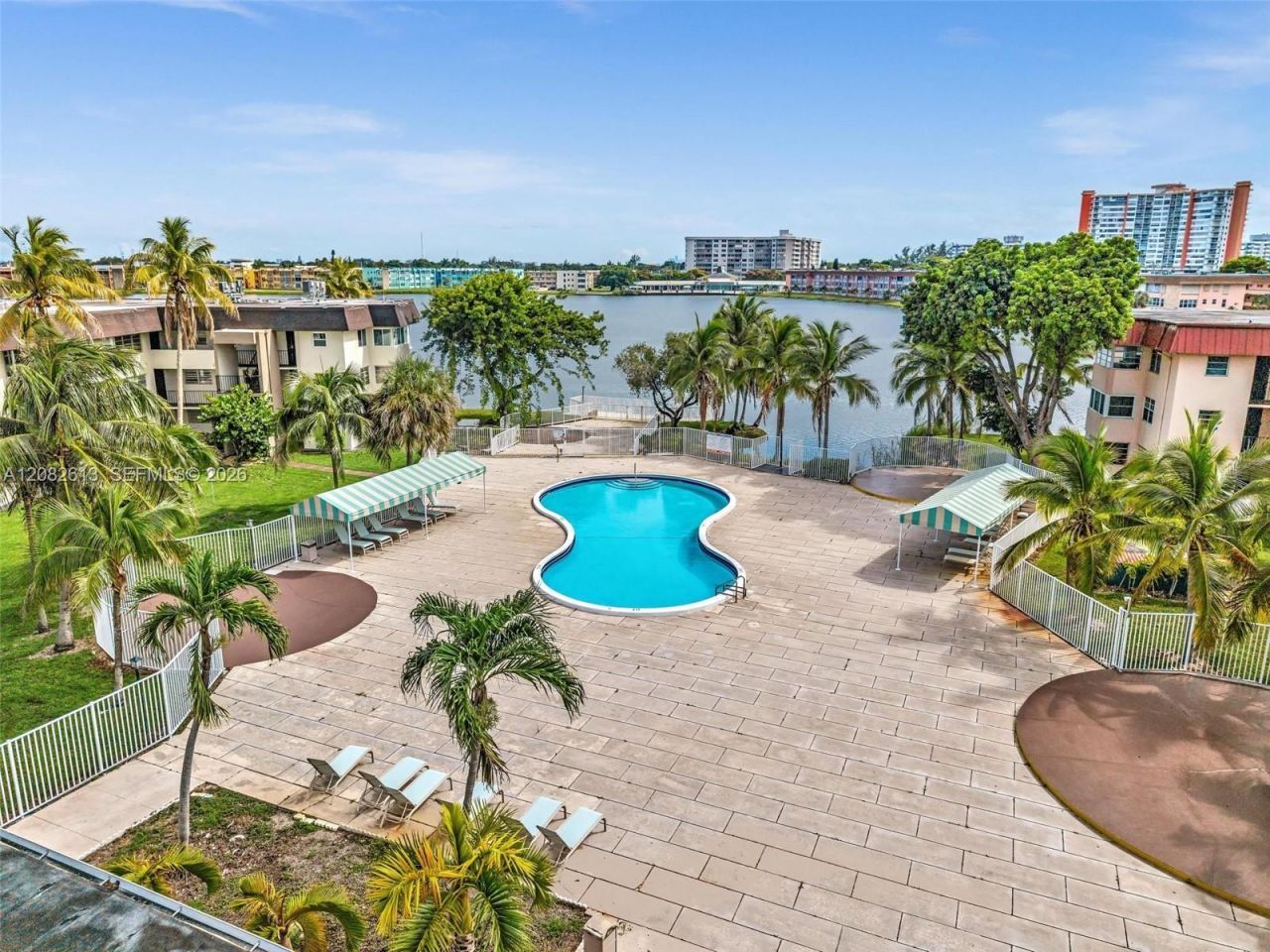 1540 NE 191st St , Unit 320, Miami, FL 33179 Photo