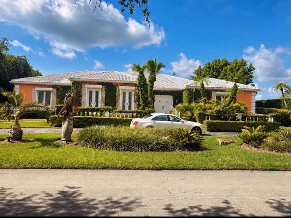 470 Marquesa Dr , Coral Gables, FL 33156