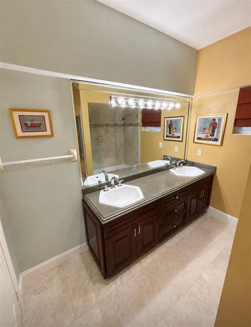 470 Marquesa Dr, Coral Gables, FL 33156 Photo