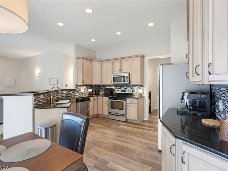 7607 Hawksfield Avenue NW, Canal Fulton, OH 44614 Photo 21