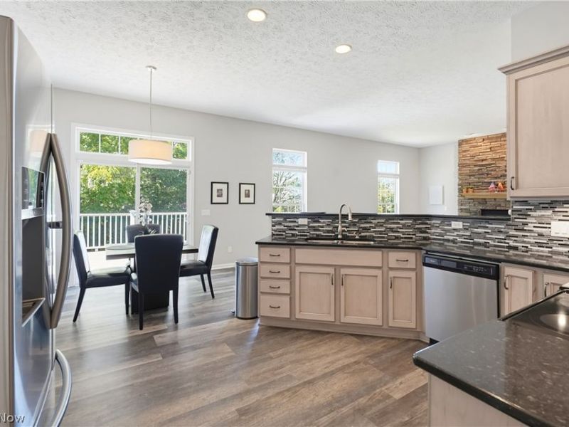 7607 Hawksfield Avenue NW, Canal Fulton, OH 44614 Photo 22