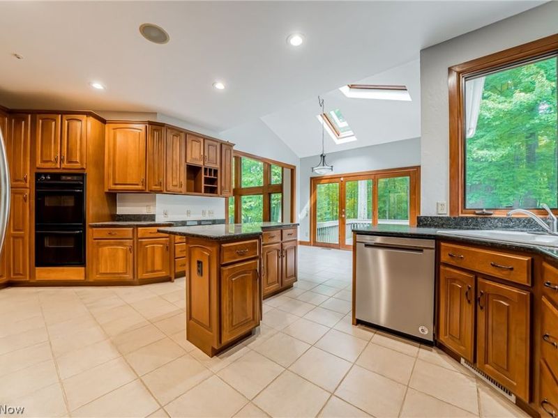 30609 Stillwater, Solon, OH 44139 Photo 14