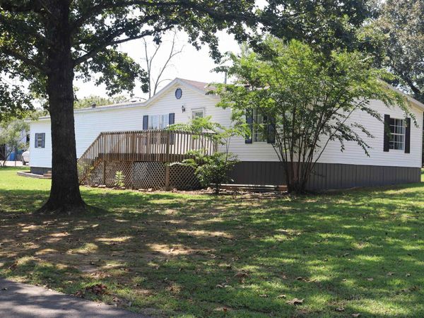 545 H Street , Clinton, AR 72031