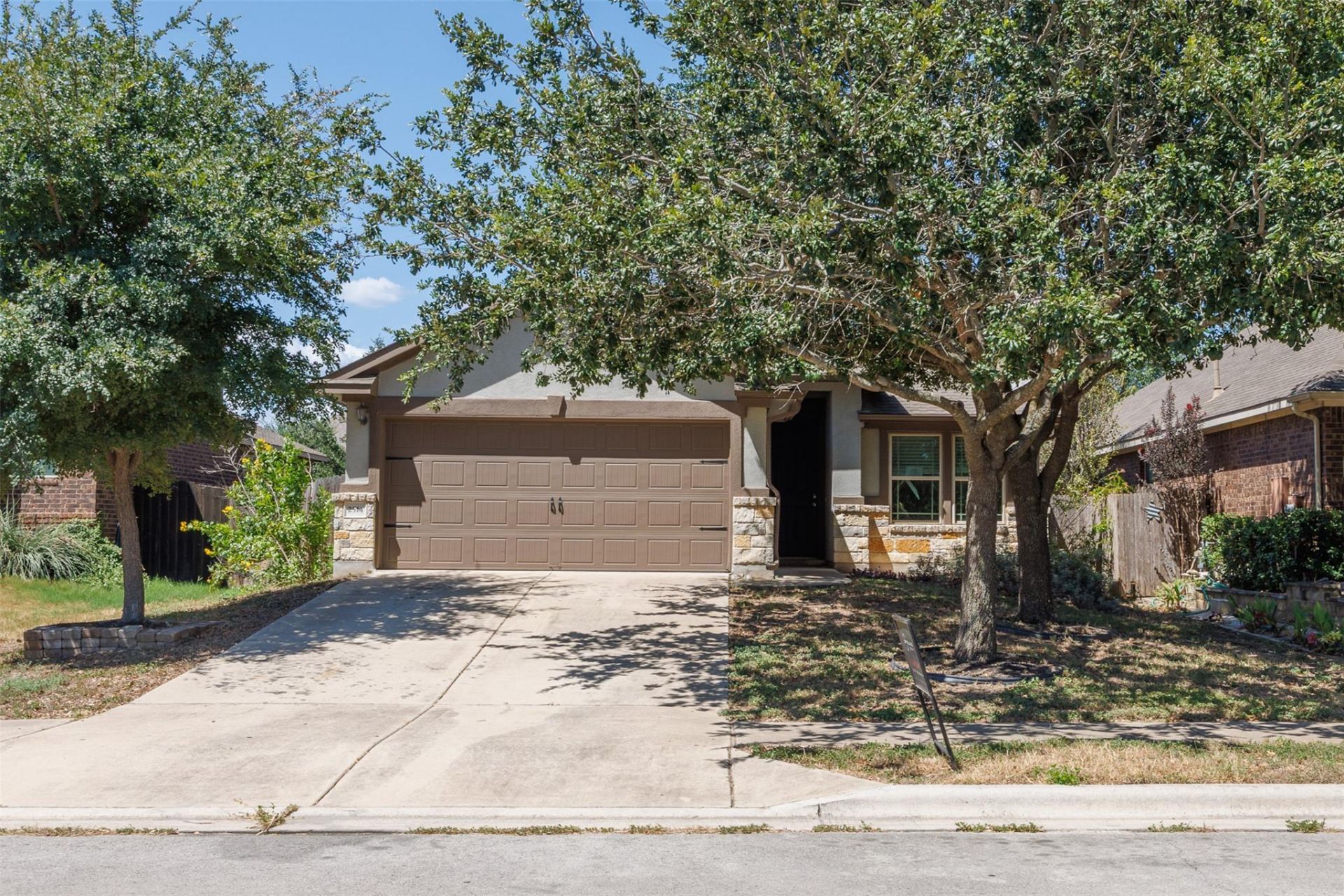 2514 Garlic Creek Dr, Buda, TX 78610 Main Photo