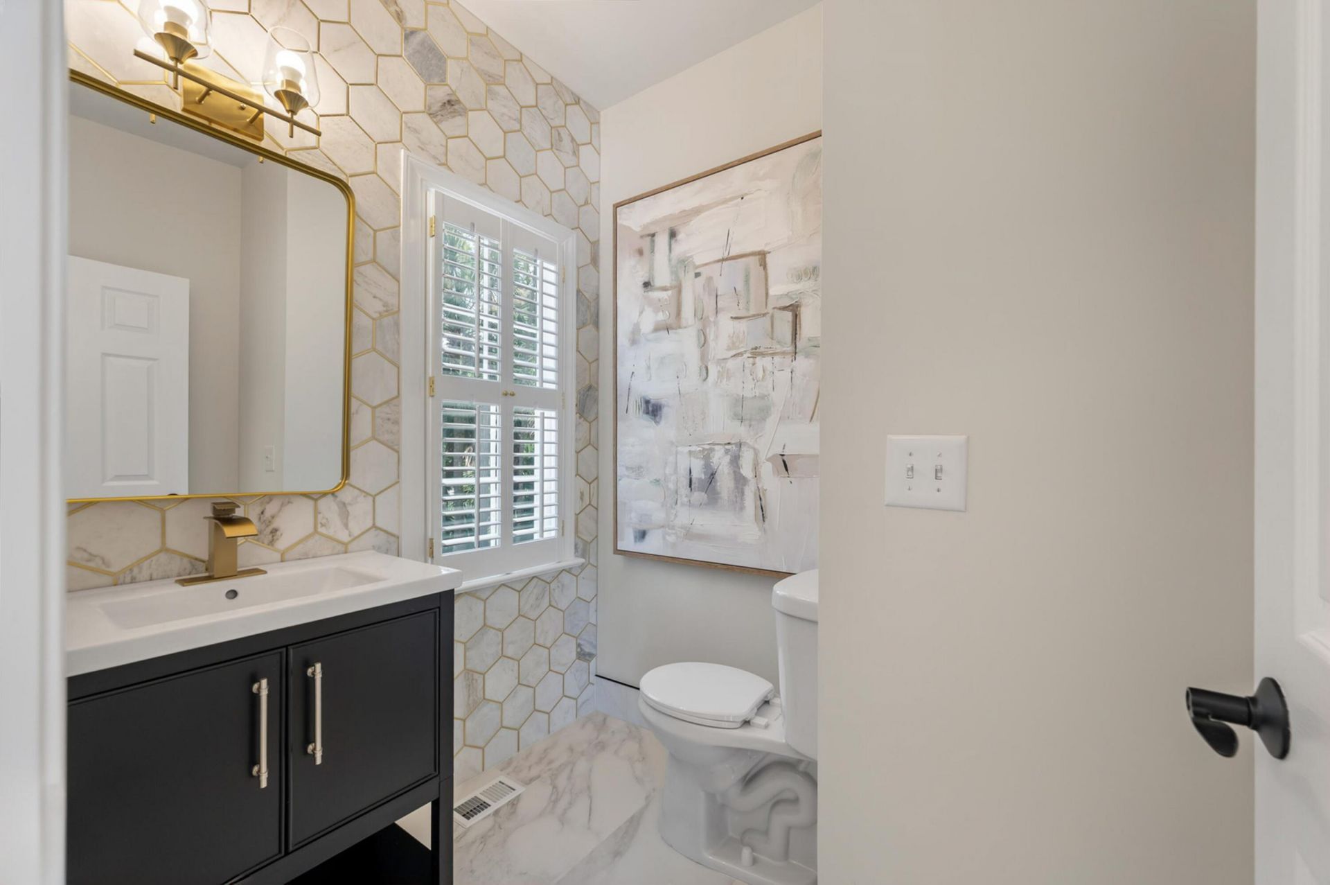 252 Governors Drive Photo 14