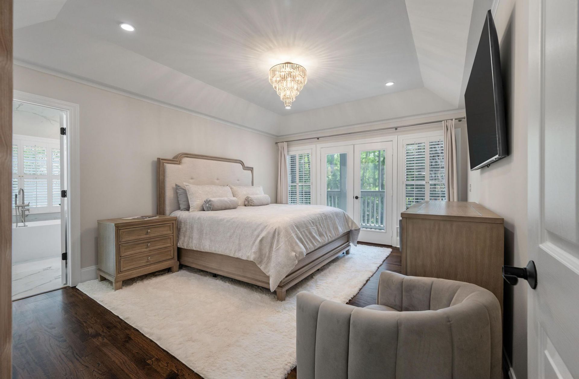 252 Governors Drive Photo 15