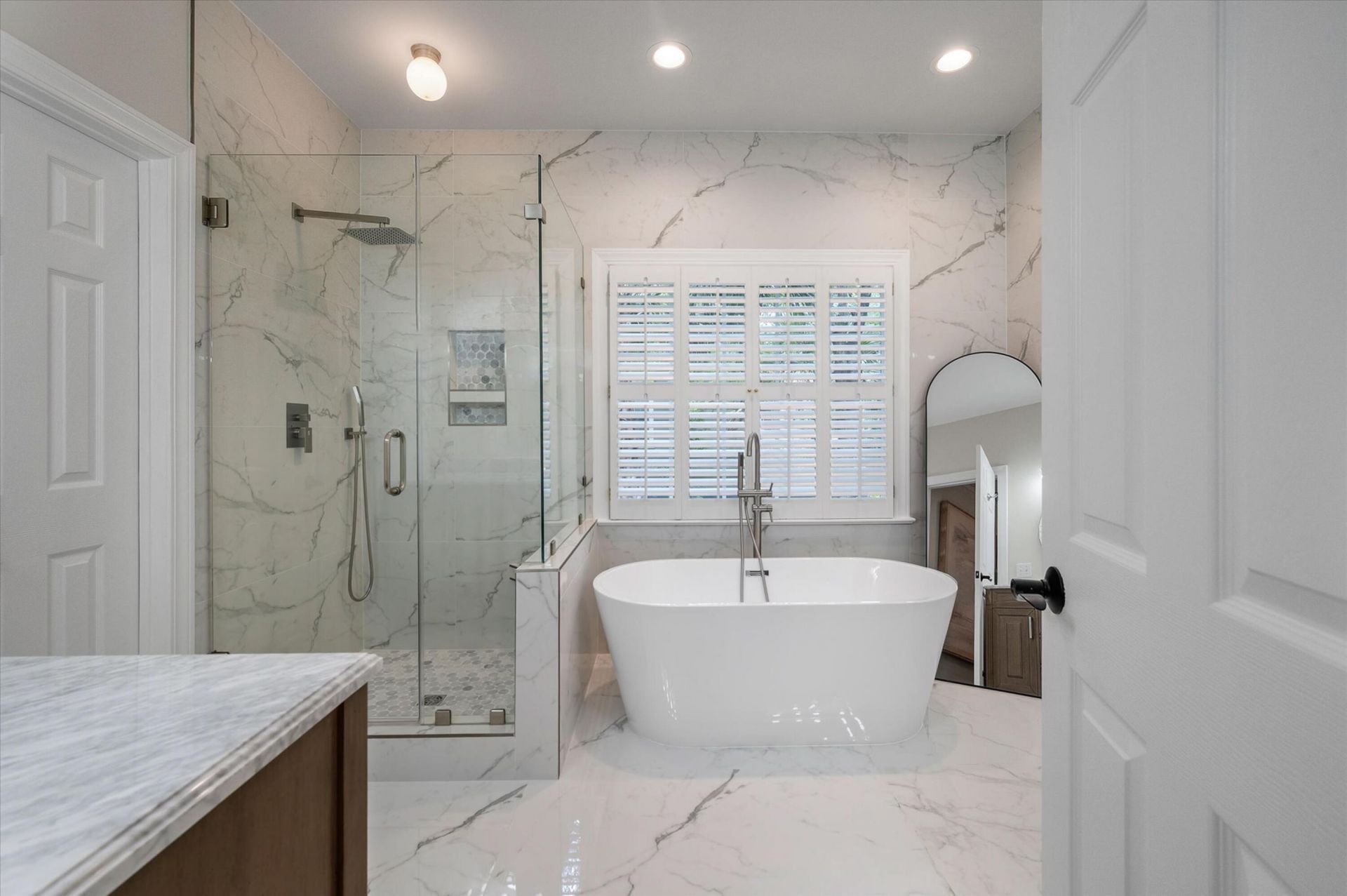 252 Governors Drive Photo 17