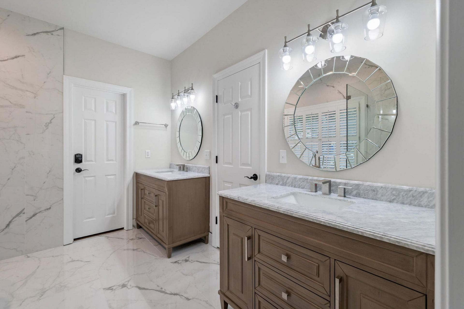 252 Governors Drive Photo 18