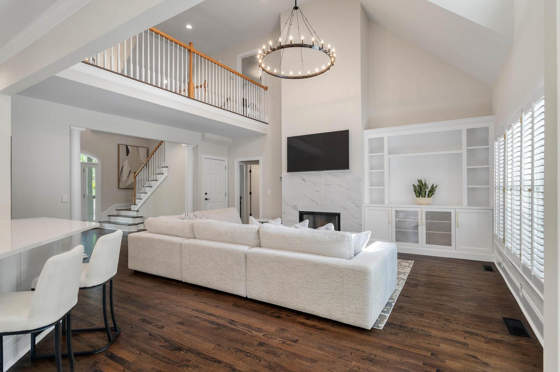252 Governors Drive Photo 8