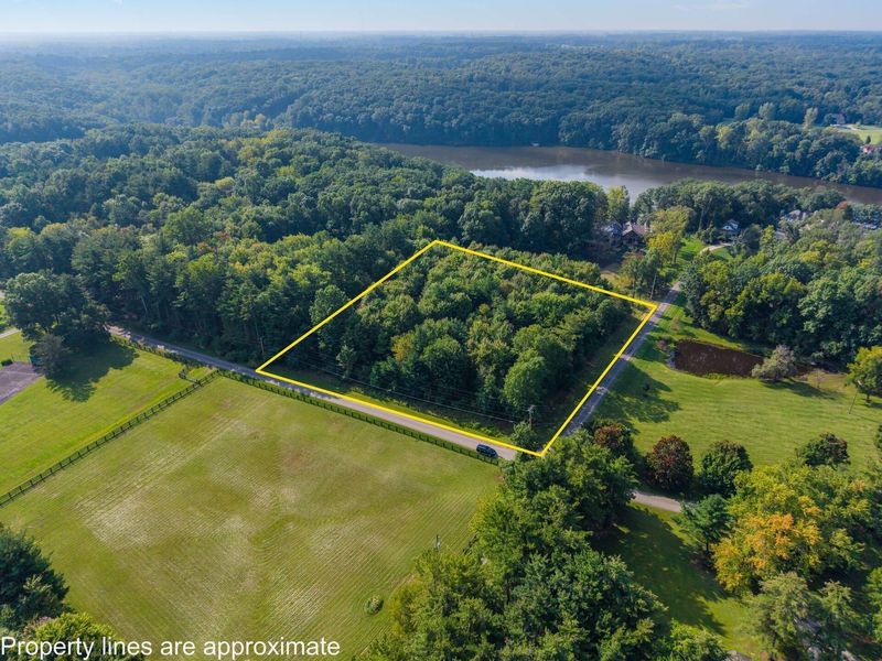0 Lake Of The Woods Drive, Galena, OH 43021 Photo 2