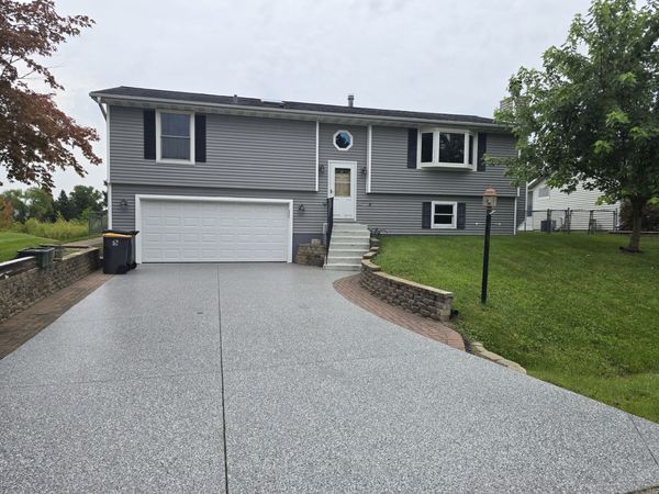 4003 Franklin Street , Zion, IL 60099
