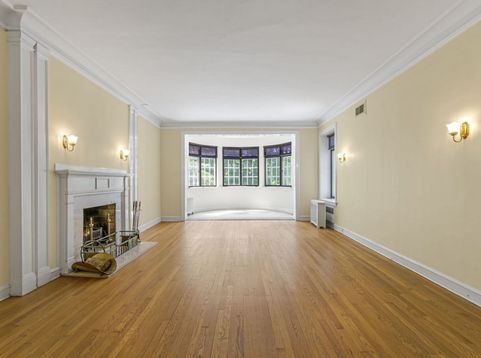 Main Photo