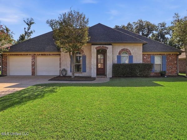 137 Oak Meadow Drive, Clinton, MS 39056
