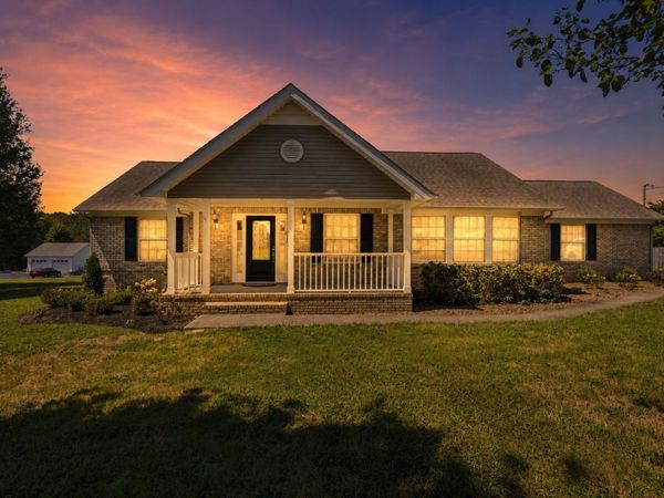 306 Davis Green Ln , Spring Hill, TN 37174
