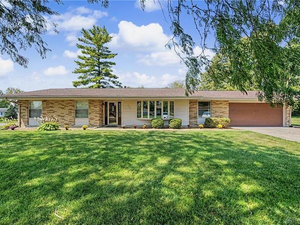 751 Rosamond Drive, Dayton, OH 45417