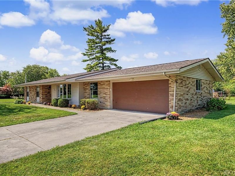751 Rosamond Drive, Dayton, OH 45417 Photo 3