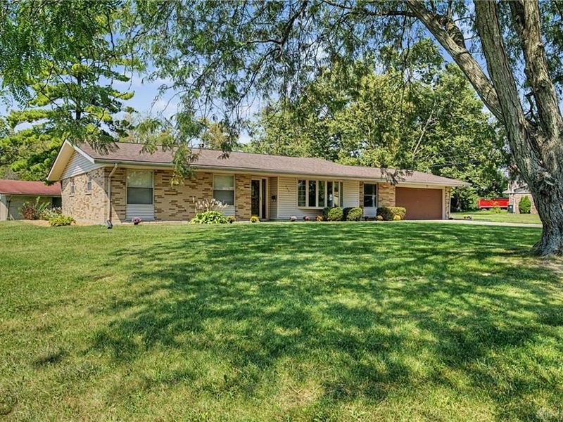 751 Rosamond Drive, Dayton, OH 45417 Photo 4