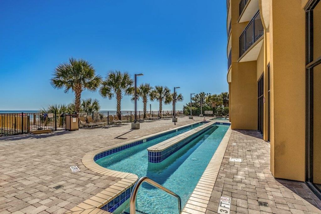 2600 N Ocean Blvd.  Photo 27