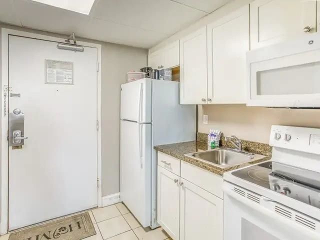 6900 N Ocean Blvd.  Photo 10