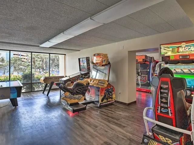 6900 N Ocean Blvd.  Photo 23