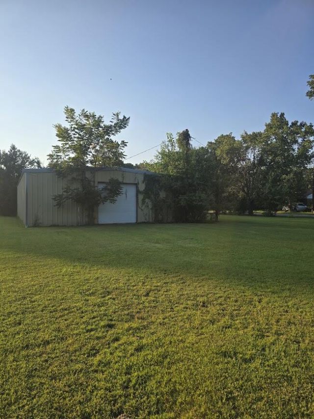 608 E Richardson Avenue Photo 20