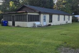 608 E Richardson Avenue photo 4