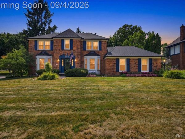 22555 Shadowglen Drive, Farmington Hills, Mi 48335