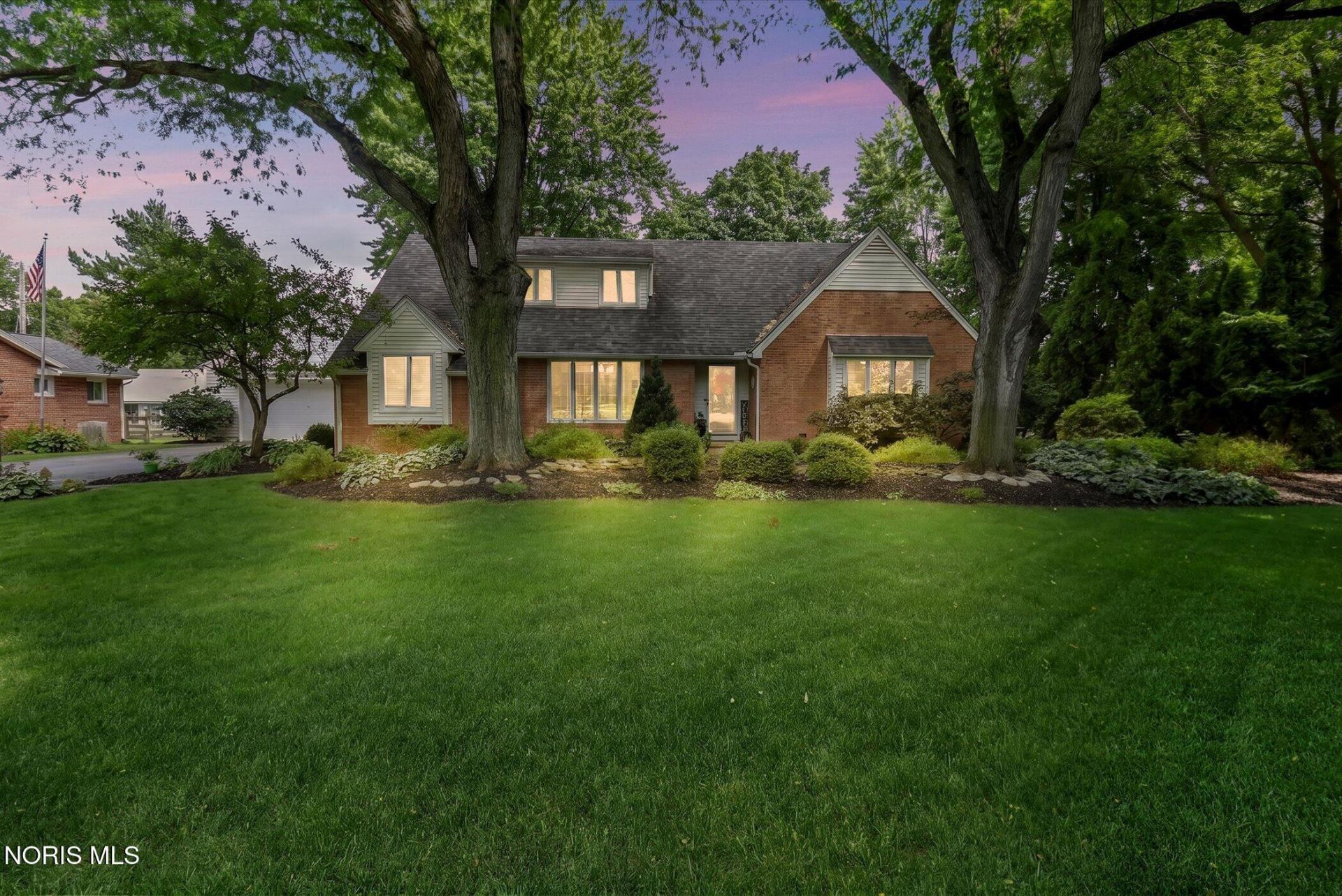 7 Parkwood Drive, Bowling Green, OH 43402 Main Photo