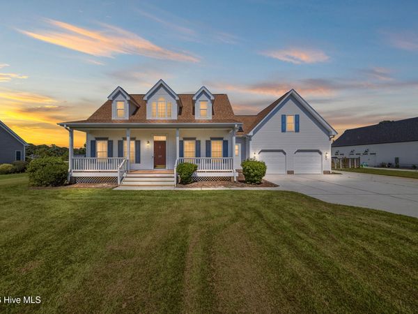 117 Middle Point Road, Hampstead, NC 28443