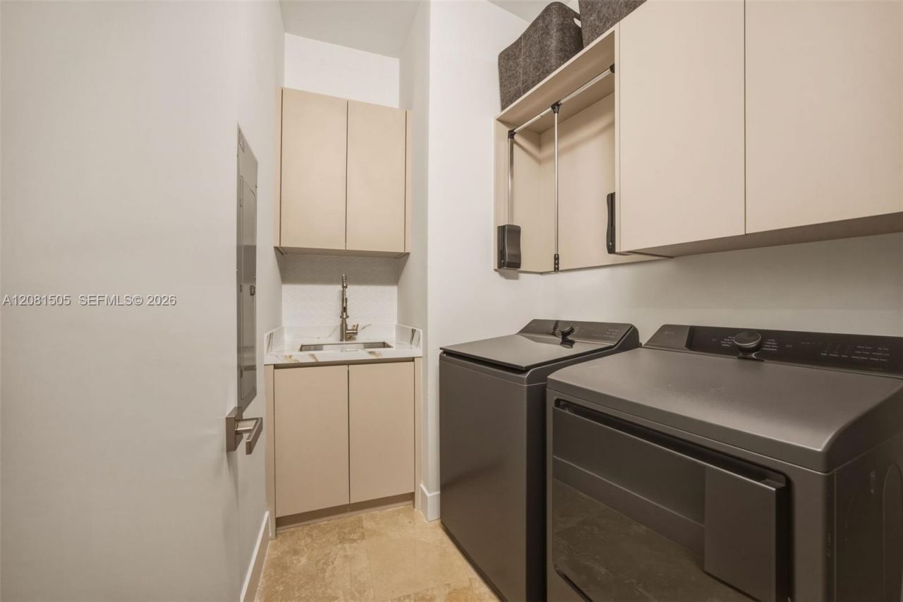 901 Brickell Key Blvd , Unit 3708, Miami, FL 33131 Photo