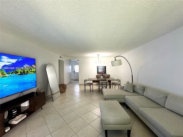 620 NE 12th Ave , Unit 102, Hallandale Beach, FL 33009
