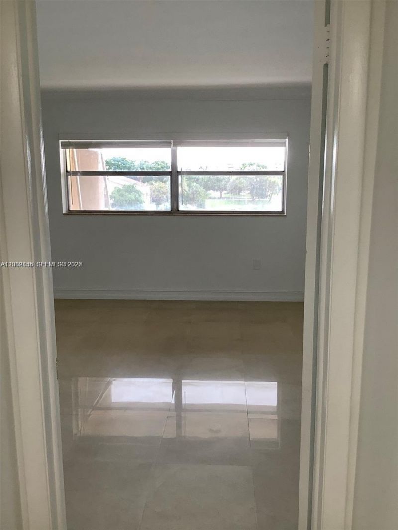 9359 Fontainebleau Blvd , Unit F307, Miami, FL 33172 Photo