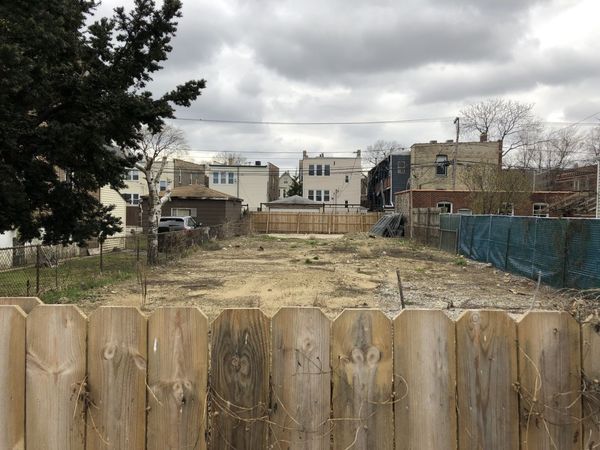 2054 N Pulaski Road , Chicago, IL 60639