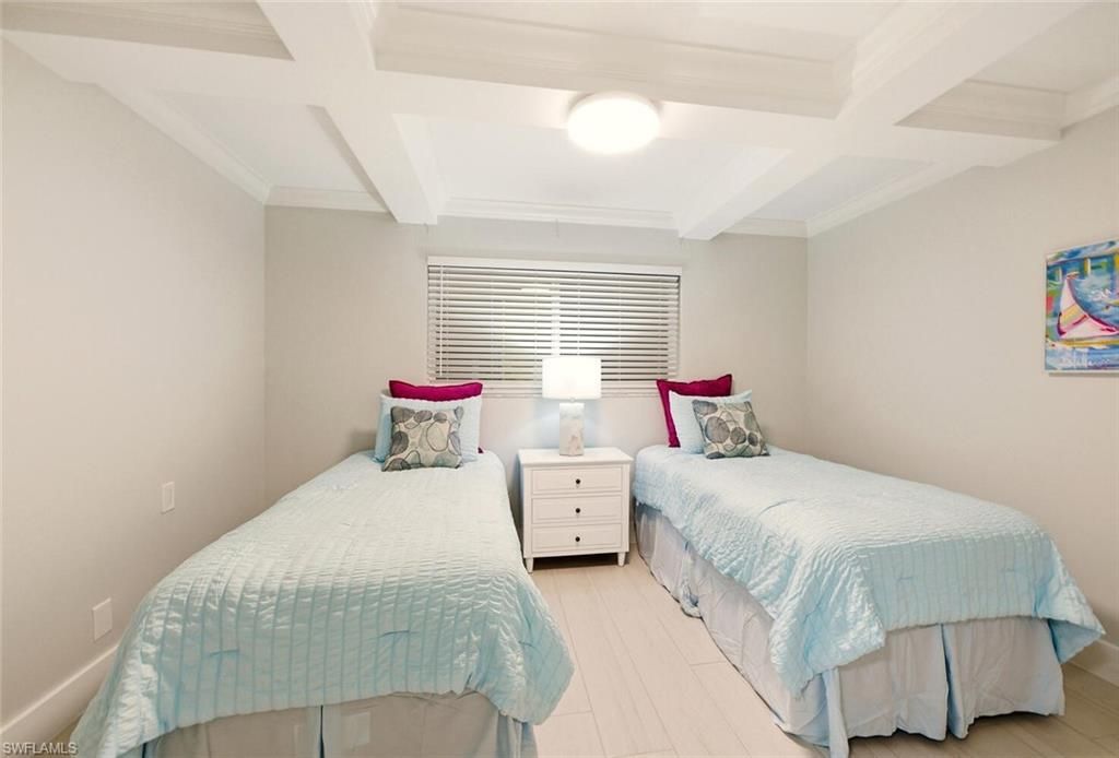 900 8th Ave S, Unit 103, Naples, FL 34102 Photo