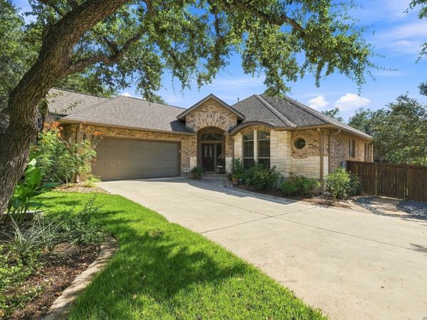 27 Great Wood, Hollywood Park, TX 78232