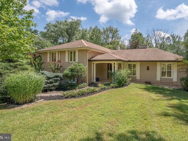 327 STRATHMORE DRIVE , BRYN MAWR, PA 19010