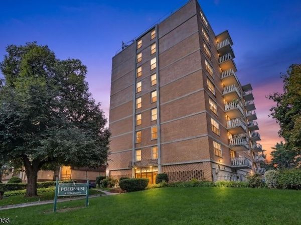 712 N Broad St, Elizabeth, NJ 07208