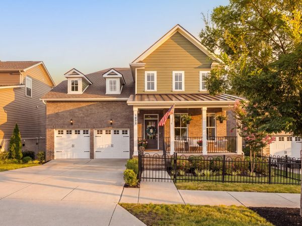 1052 Pebble Run Rd , Hendersonville, TN 37075