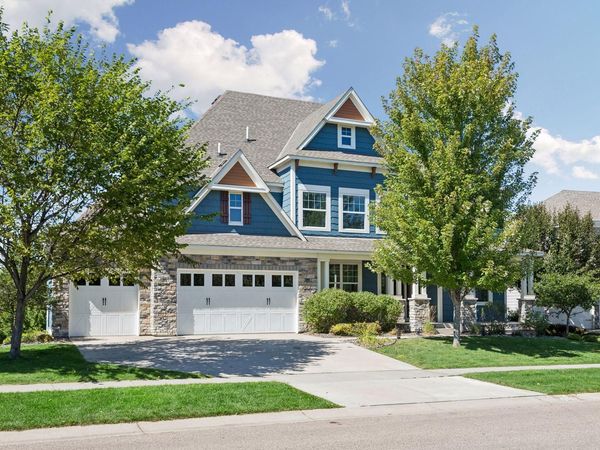 11274 Whitewater Drive, Woodbury, MN 55129