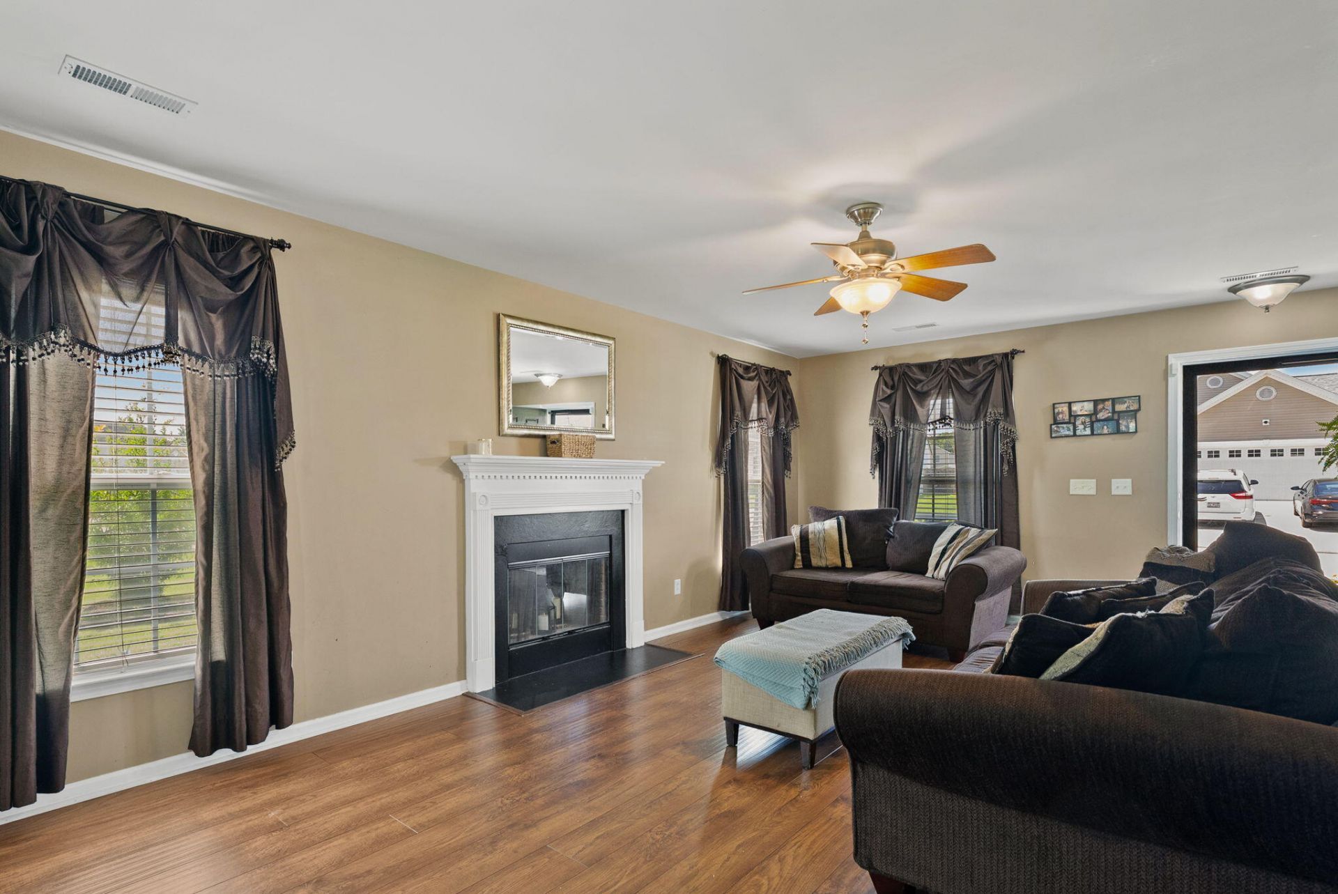 431 Watershed Drive Photo 7