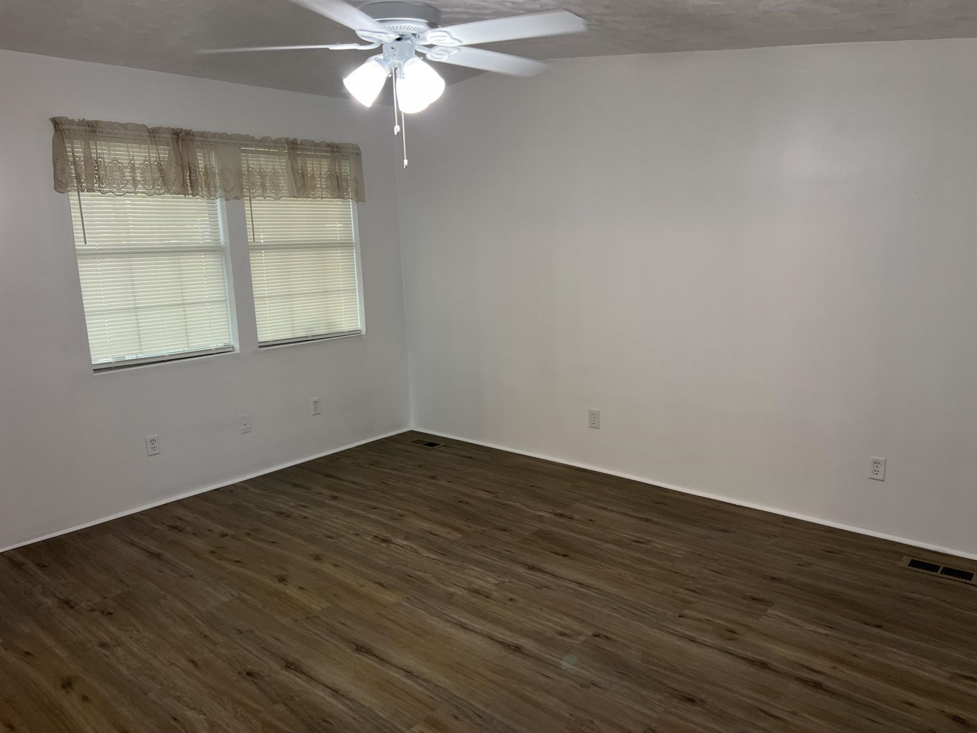 2712 Aquarius Dr.  Photo 5