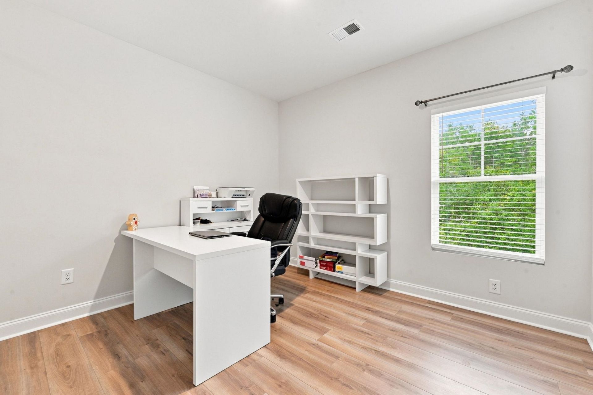 2550 Dogwood Rd.  Photo 10
