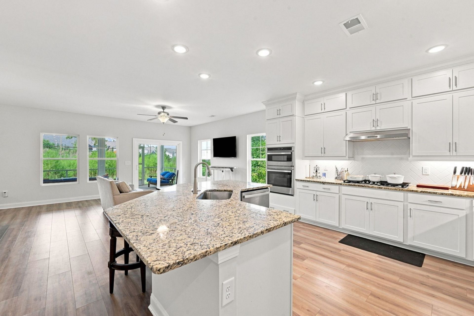 2550 Dogwood Rd.  Photo 13