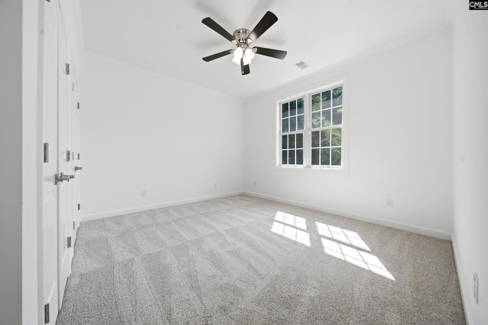 405 N Woodlake Drive  Photo 23