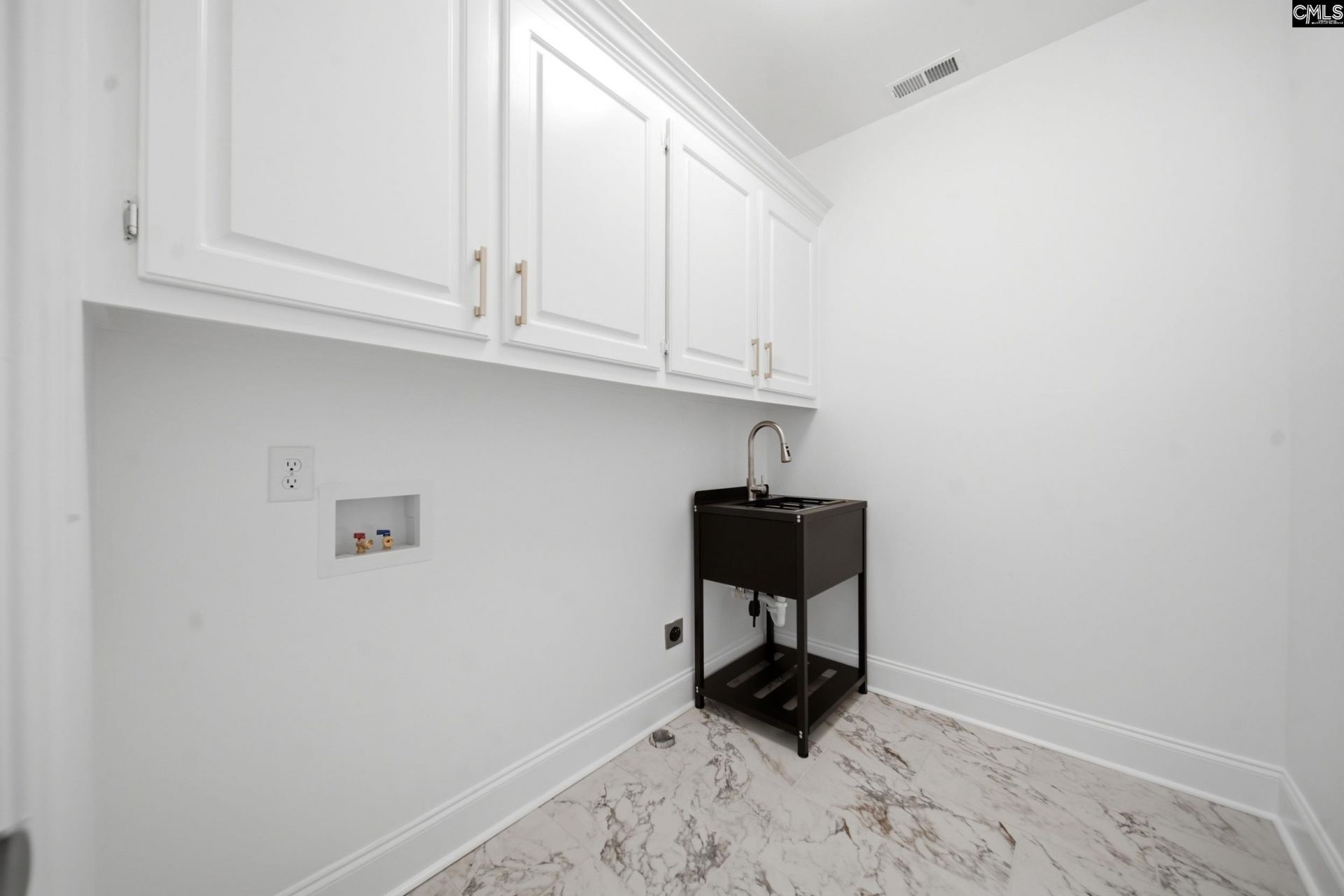 405 N Woodlake Drive Photo 27